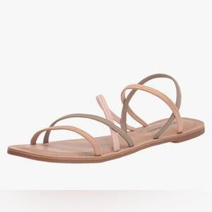 ⭐️Lucky Brand Women's Bizell Flat Sandal